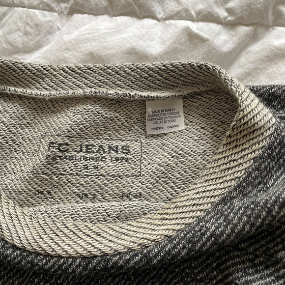 French Connection Dress. Size 02. - Picture 4 of 7